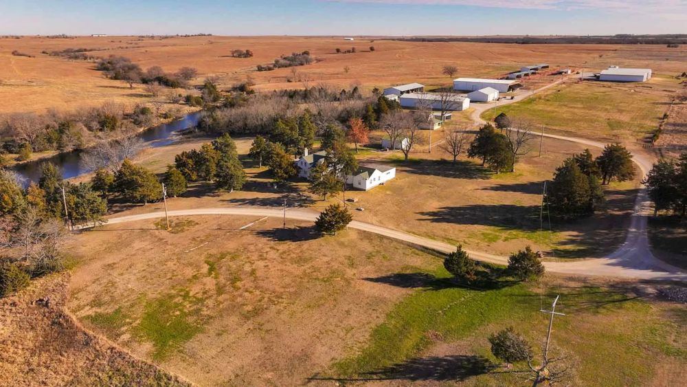 EE Ranch, view 3
