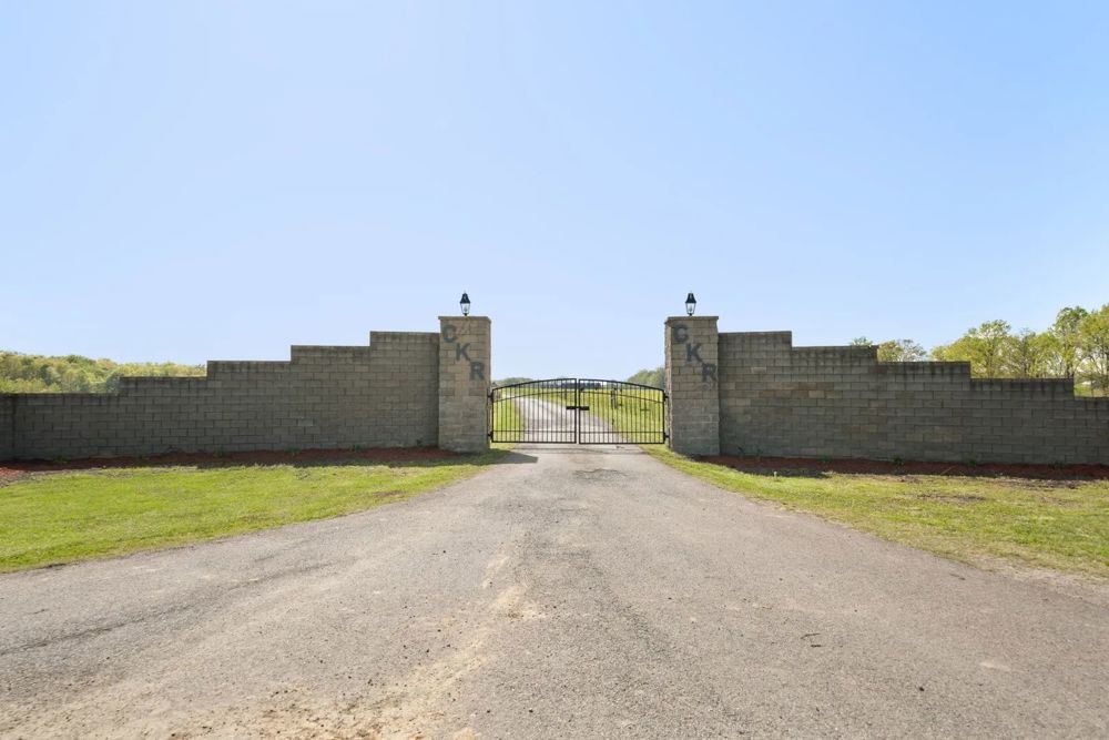 Landscape view for Premier Tennessee Ranch & Event Center for Sal