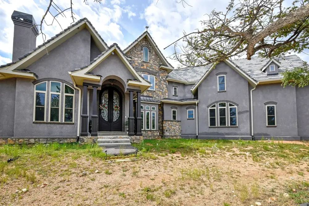 Luxury Home In Florissant, view 2