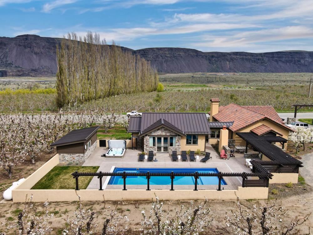 Landscape view for Ravenwing Ranch