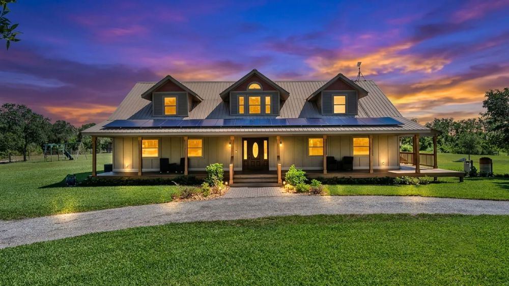 Landscape view for 20-Acre Florida Country Estate near Sebring Intern