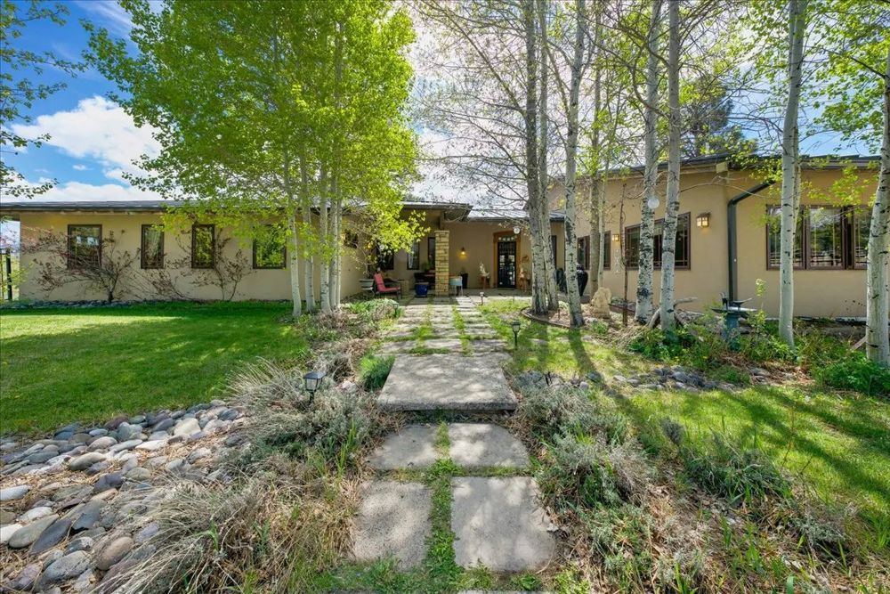 Landscape view for Luxury Mountain Horse Property in Montrose, CO on