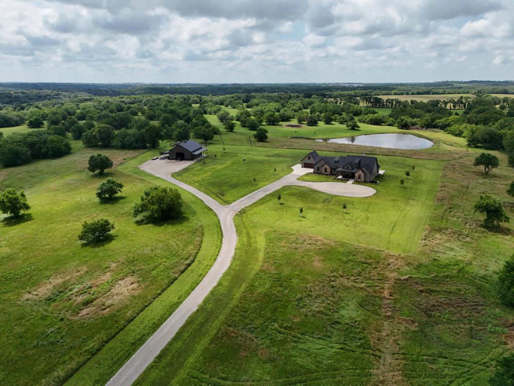 Landscape view for River Ridge Estate