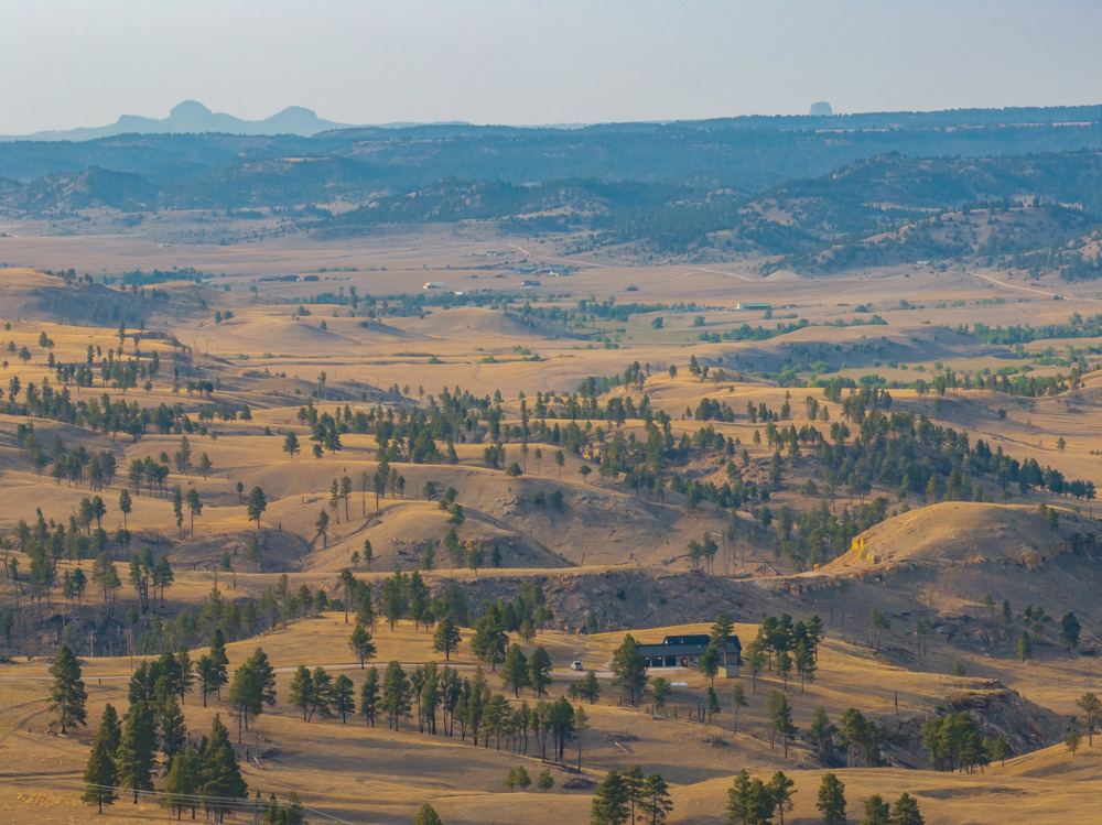 Landscape view for Inyan Kara Creek Overlook