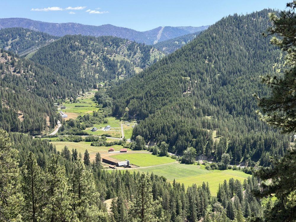 Landscape view for Chumstick Lookout