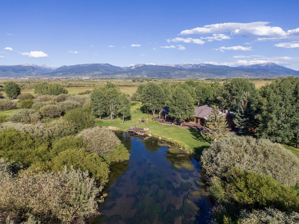 Landscape view for Willowbend Retreat on the Teton River
