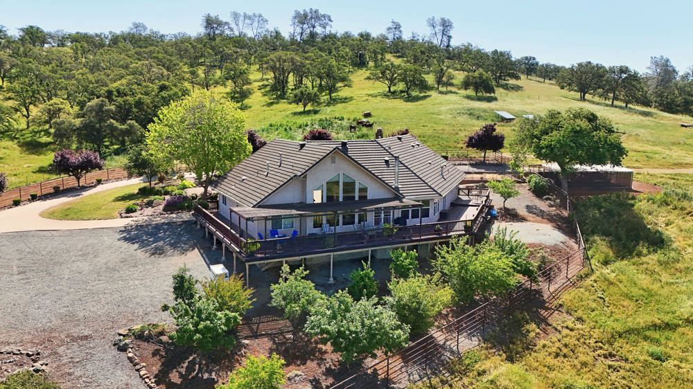 Mountain Pass Ranch, view 2